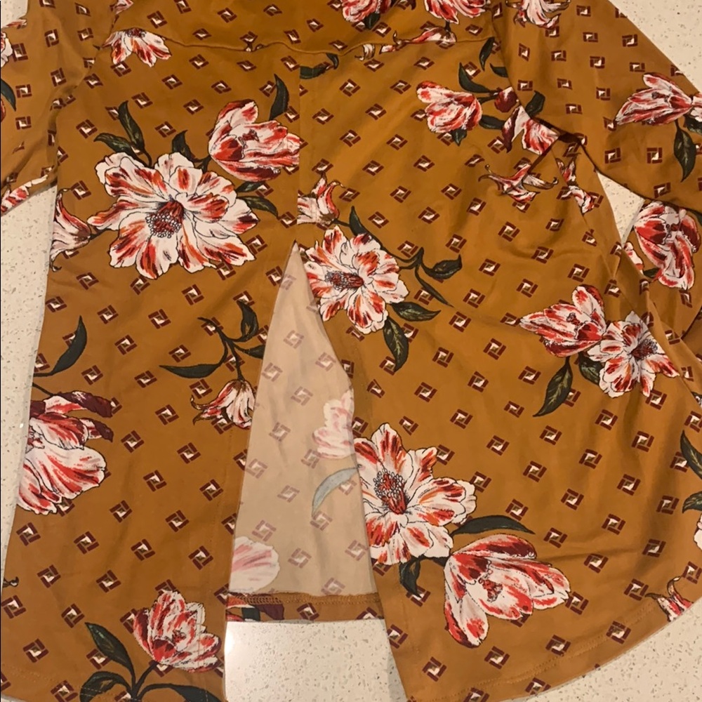 Tunic Top - Picture 2 of 2